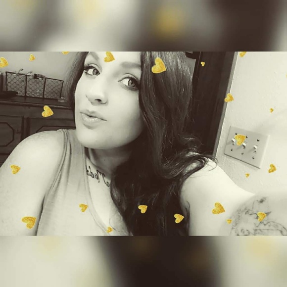 Meet your Posher, Elizabeth - Picture 1 of 1